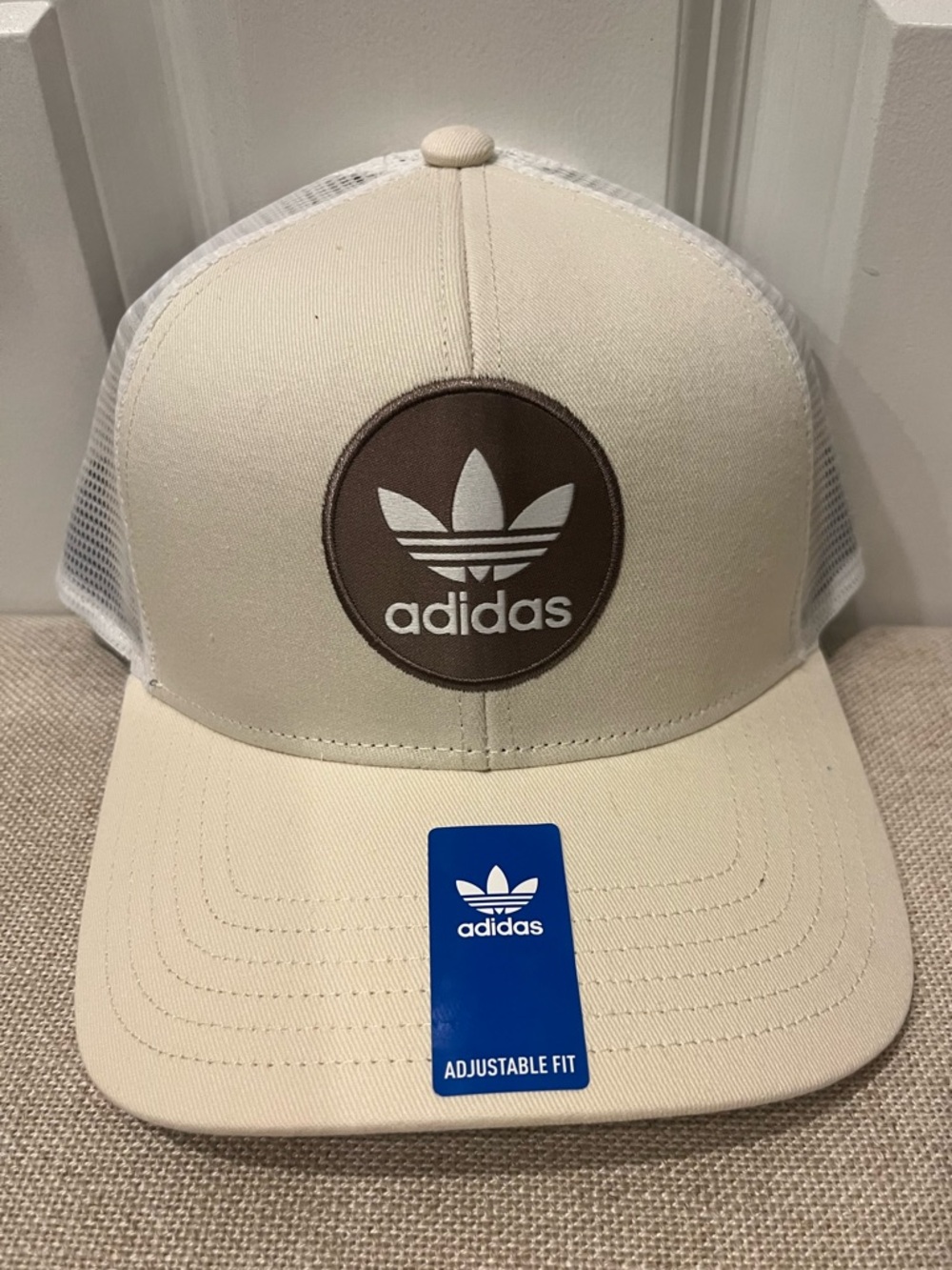 NWT ADIDAS MEN'S CREAM TRUCKER HAT WITH BROWN TREFOIL PATCH